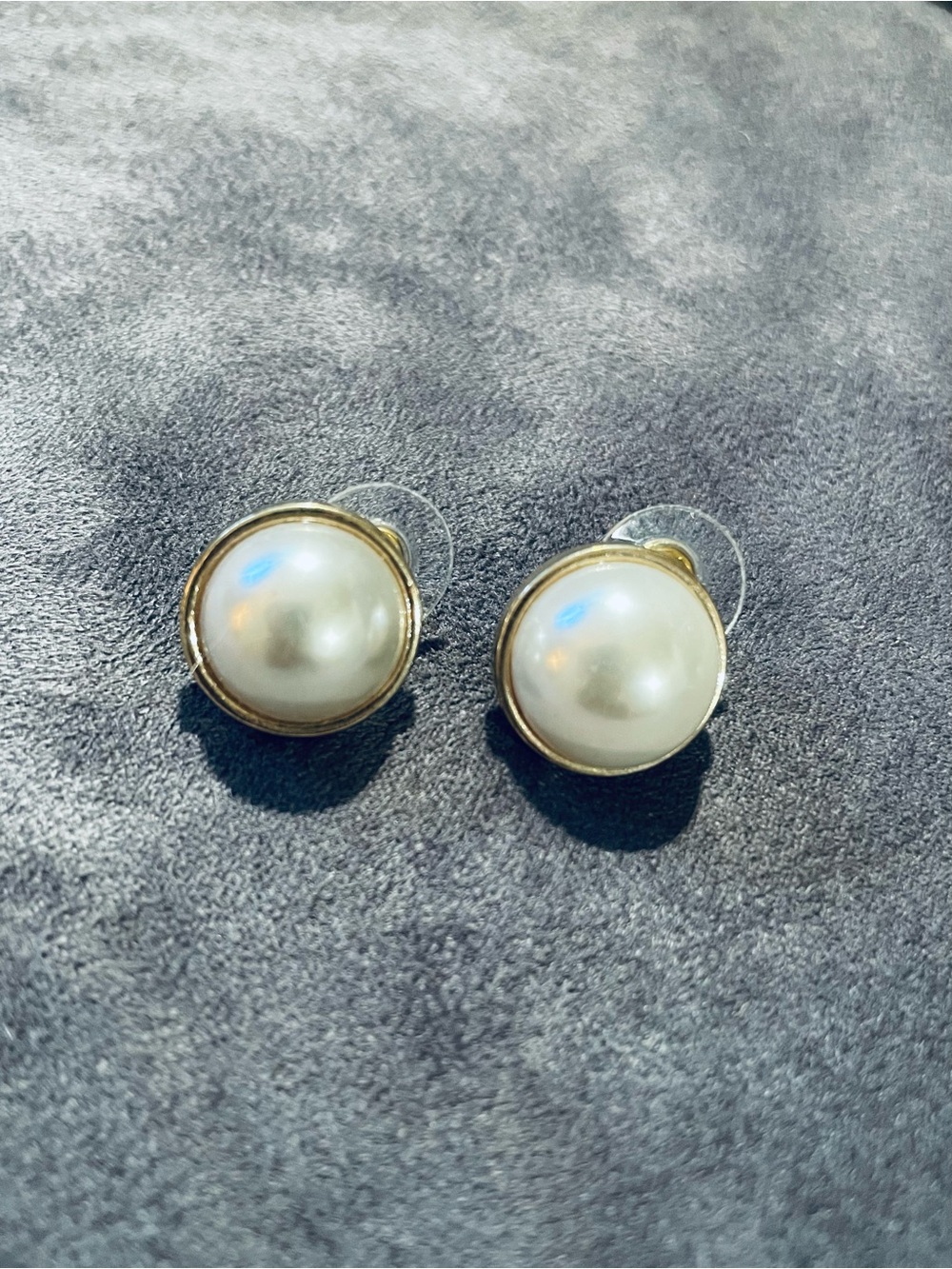 Classic Pearl Stud Earrings in White and Gold
